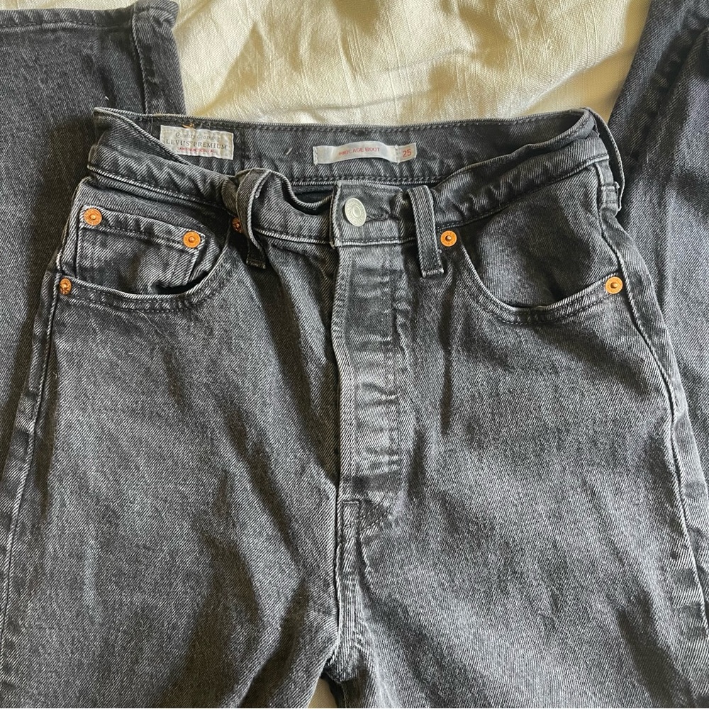 Levi’s Ribcage bootcut jeans - Picture 3 of 5